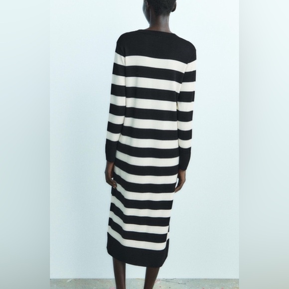 ZARA Seater dress - Picture 2 of 5